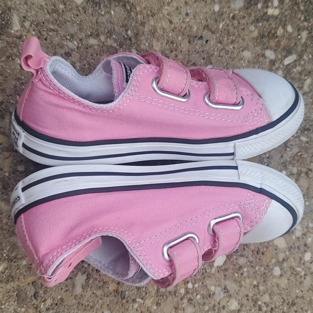 Converse Chuck Taylor All Star Pink Two Strap Sneakers Toddler 9